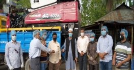 সুন্দরগঞ্জে ধানকাটা ও মাড়াইয়ে কম্বাইন্ড হারভেস্টার বিতরণ সুন্দরগঞ্জে ধানকাটা ও মাড়াইয়ে কম্বাইন্ড হারভেস্টার বিতরণ