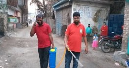 গোবিন্দগঞ্জে করোনা প্রতিরোধে জীবানু নাশক ঔষধ স্প্রে করলেন আ`লীগ গোবিন্দগঞ্জে করোনা প্রতিরোধে জীবানু নাশক ঔষধ স্প্রে করলেন আ`লীগ