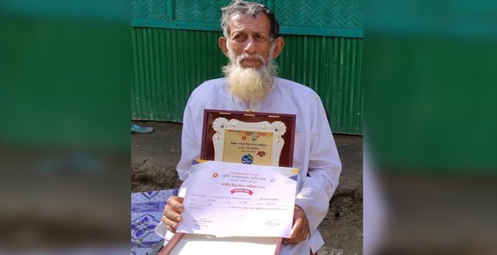 ৬০ বছরে সাড়ে ৫ লাখ ইঁদুর মেরেছেন সোনাগাজীর হোসেন আহম্মদ ৬০ বছরে সাড়ে ৫ লাখ ইঁদুর মেরেছেন সোনাগাজীর হোসেন আহম্মদ