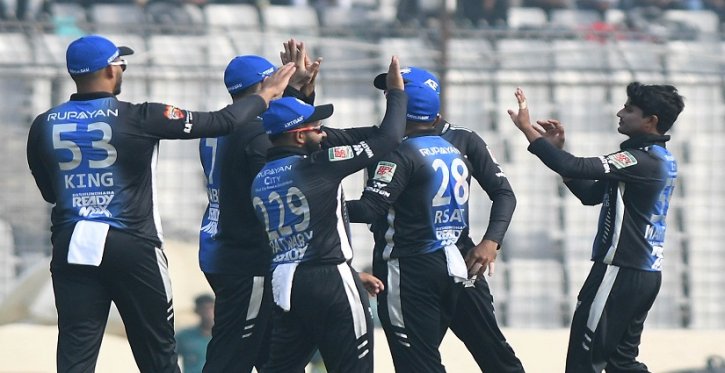 সহজ ম্যাচ কঠিন করে জিতল রংপুর সহজ ম্যাচ কঠিন করে জিতল রংপুর