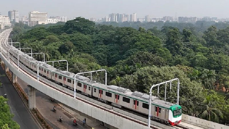শুক্রবার থেকে প্রতিদিন চলবে মেট্রোরেল শুক্রবার থেকে প্রতিদিন চলবে মেট্রোরেল
