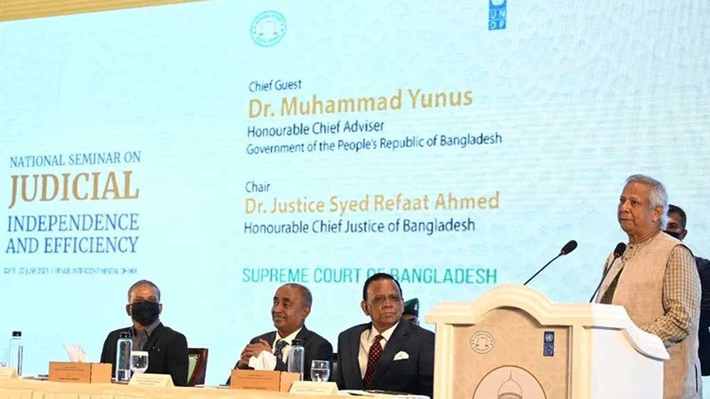 জুলাই অভ্যুত্থানে সম্মান জানানোর একমাত্র উপায় অপরাধীদের বিচার করা: ইউনূস