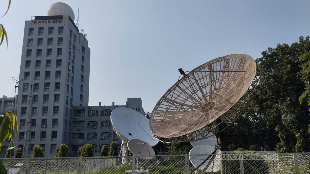 সাগরে লঘুচাপ, তিন বিভাগে ভারি বৃষ্টির আভাস