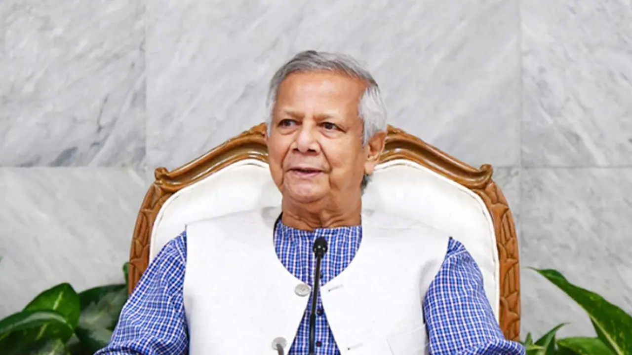 অগ্নিকাণ্ডে ৩ ফায়ার ফাইটারসহ ৪ জনের মৃত্যুতে প্রধান উপদেষ্টার শোক 